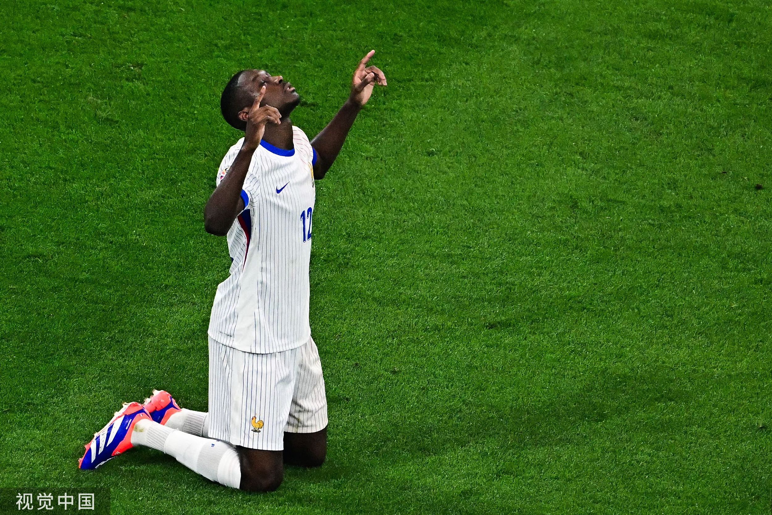 九游-关于姆巴佩在切尔西比赛中高光表现,绝杀引发热议!的信息